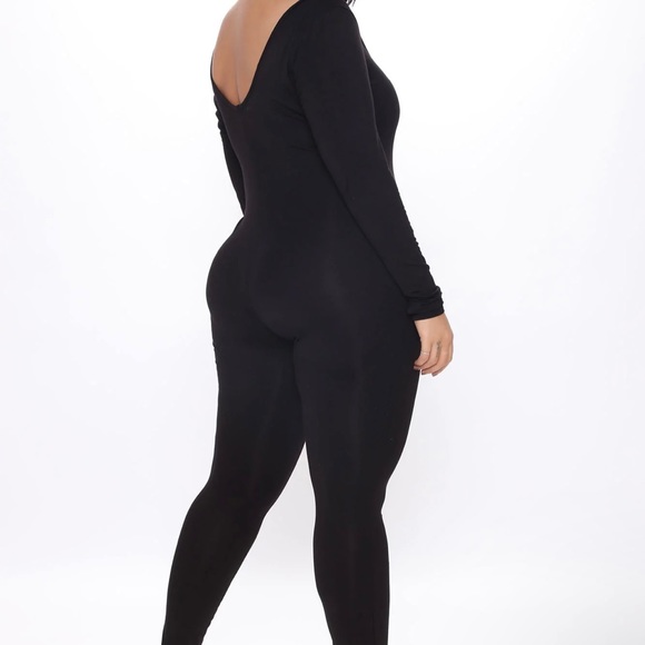 Plus size jumpsuit - Picture 2 of 3